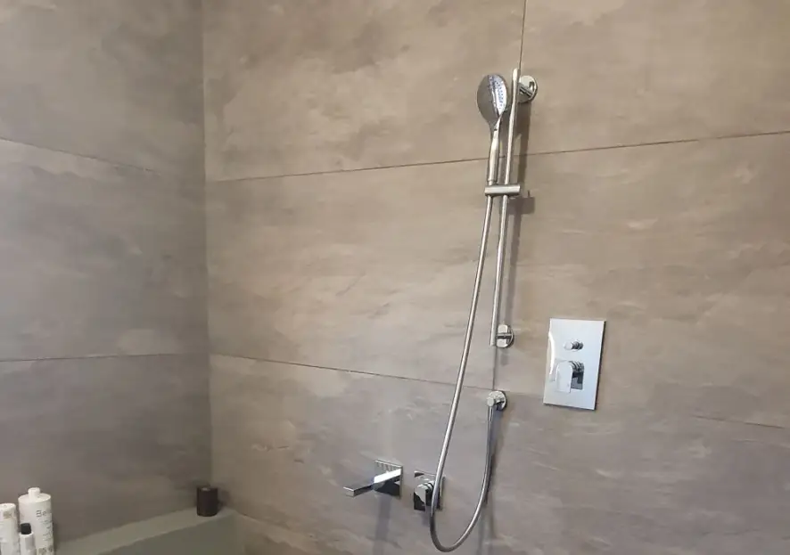 dream project solution direzione lavori progetti interior design bagno resina 006a